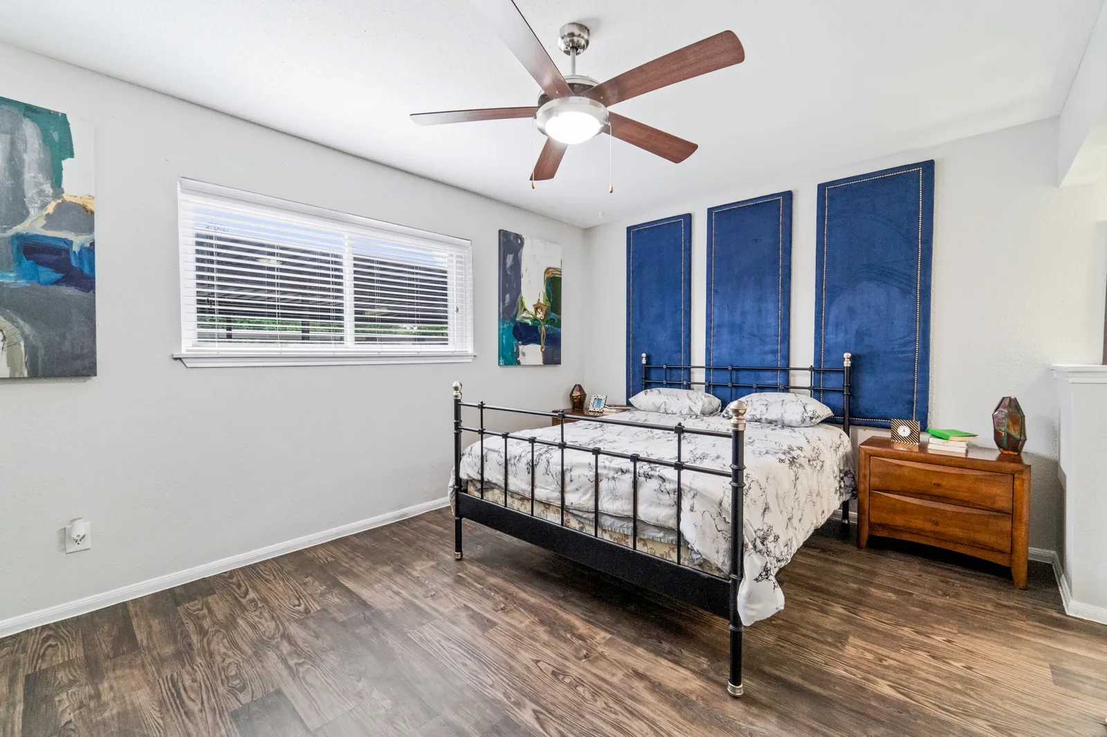 Establishment — Bedroom