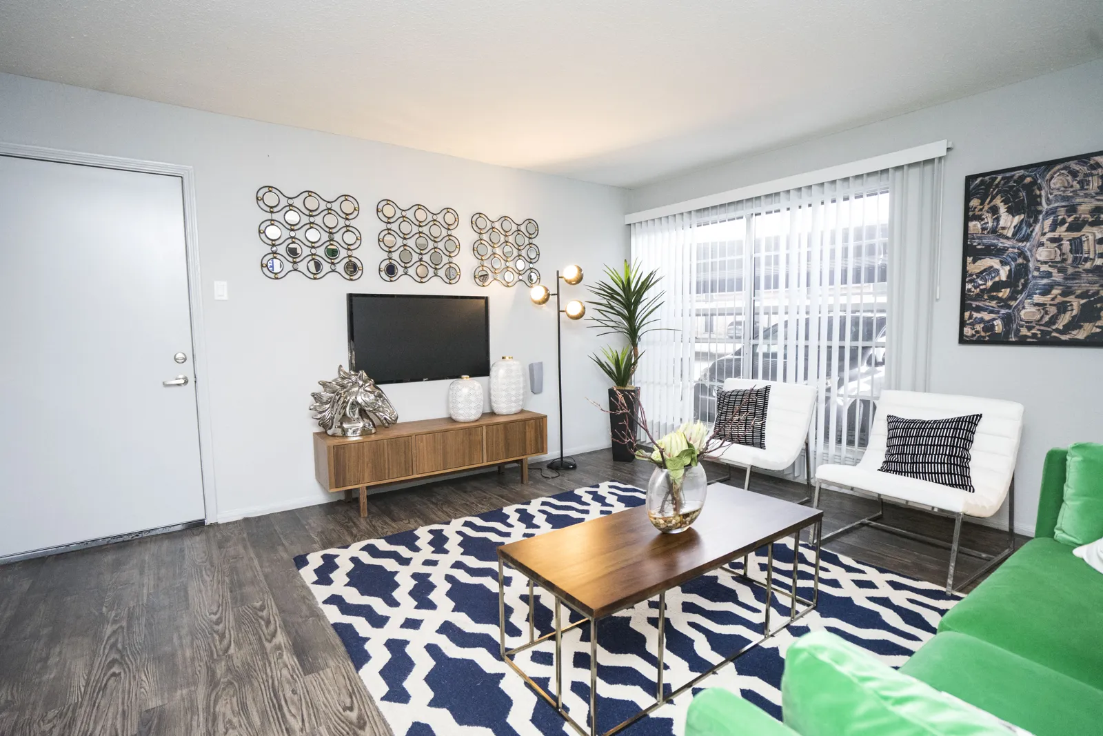 Establishment — Living room